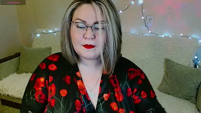 Vivien  wet online show from 02/02/25, 07:57