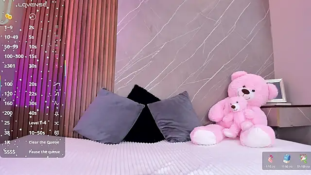 ariana jhonson1 online show from 10/06/25, 12:35