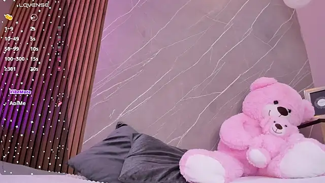 ariana jhonson1 online show from 11/25/25, 12:05