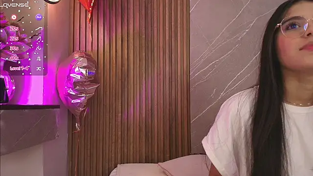 ariana jhonson1 online show from 04/08/26, 12:27