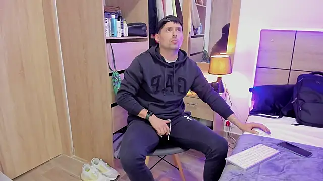 ILoveNYStyle online show from 03/11/25, 07:25