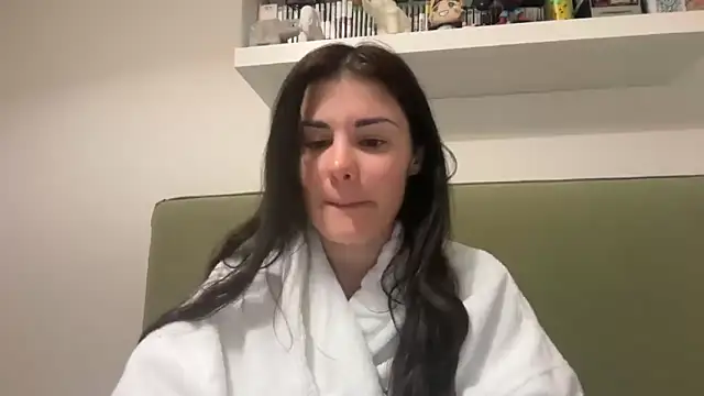 Petitecookie online show from 04/15/26, 08:20