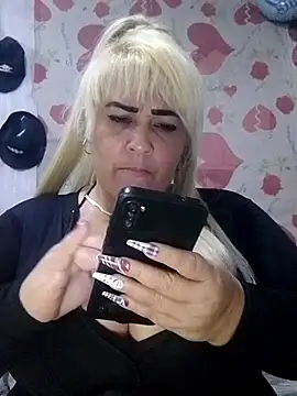 BonniAdams online show from 10/05/25, 04:33