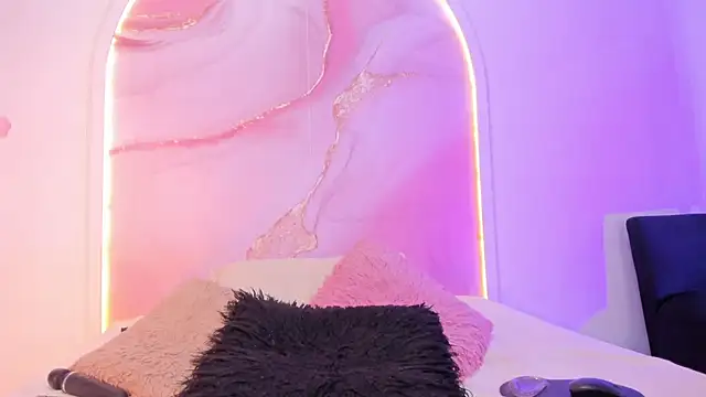 Snapshot of Sofii_Lopezz chatting on 03/04/26, 11:49 Sofii Lopezz online show from 03/04/26, 11:49