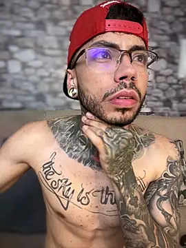 Walker Thomas1 online show from 03/07/25, 11:16