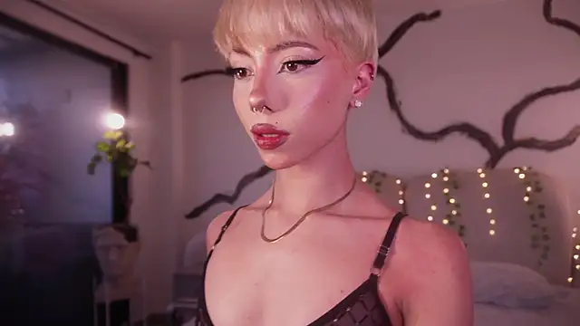 soidai miiu online show from 09/25/25, 10:46