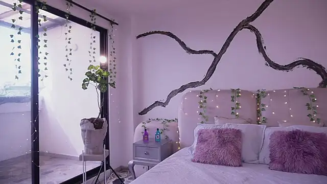 soidai miiu online show from 10/06/25, 07:44