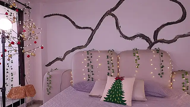 soidai miiu online show from 12/14/25, 03:39