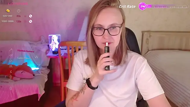 Agatha Mott online show from 12/19/25, 02:18