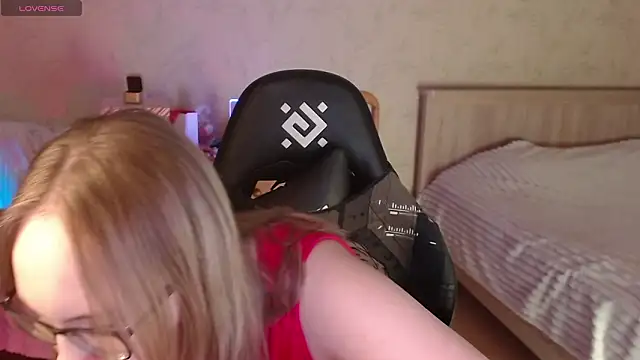 Agatha Mott online show from 02/08/26, 04:16