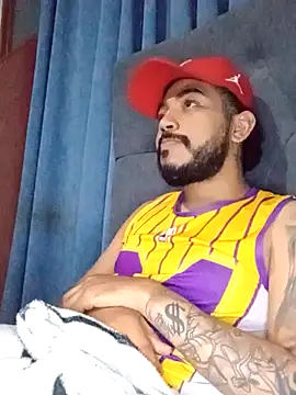 Elgroney23 online show from 04/10/26, 06:29