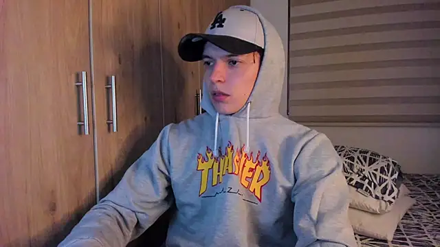 Mastrangelo xxx online show from 09/24/25, 04:05