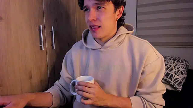 Mastrangelo xxx online show from 10/29/25, 03:20