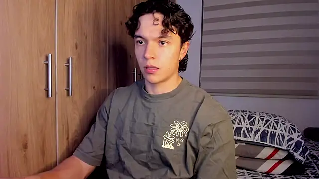 Mastrangelo xxx online show from 12/19/25, 04:19