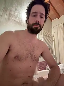 Snapshot of Ovett086 chatting on 03/07/26, 10:07 Ovett086 online show from 03/07/26, 10:07