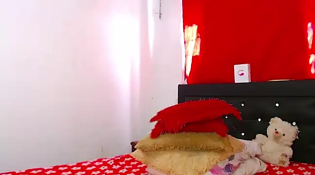 Catalinehot latin online show from 02/22/25, 06:08