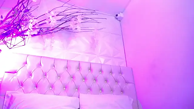 Pamela Rut  online show from 11/18/25, 07:51