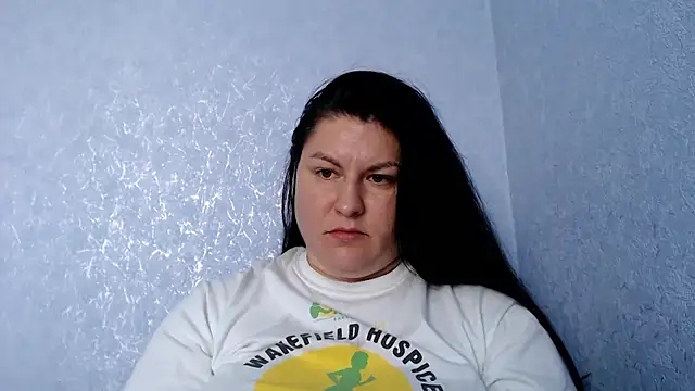 KiraSwee online show from 09/11/25, 10:37