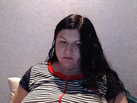 KiraSwee online show from 10/10/25, 06:07