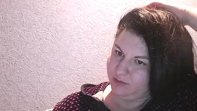 KiraSwee online show from 11/30/25, 05:28