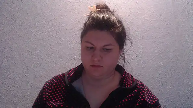 KiraSwee online show from 12/04/25, 02:04