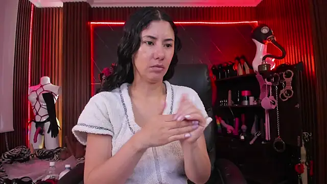 XiaQueen online show from 10/21/25, 11:22