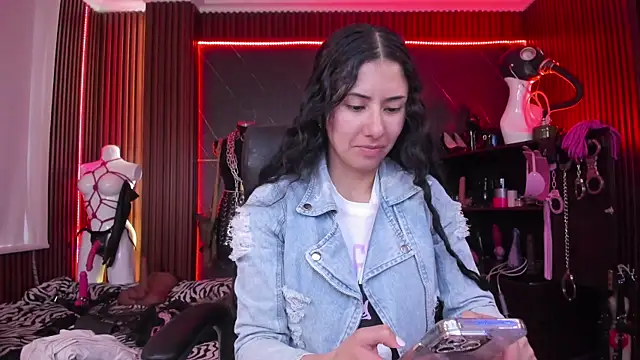 XiaQueen online show from 11/01/25, 08:22