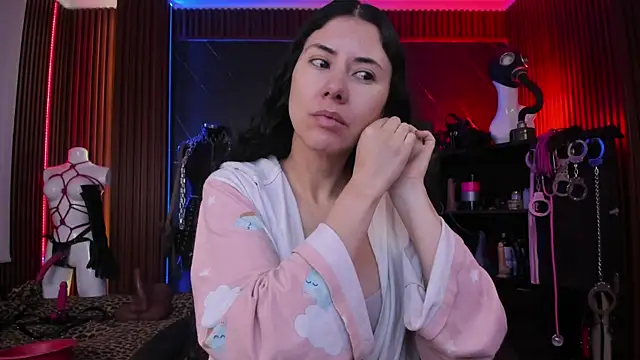 XiaQueen online show from 01/17/26, 12:21