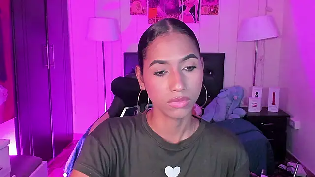 Snapshot of Alissemasiel chatting on 02/04/26, 05:41 Alissemasiel online show from 02/04/26, 05:41