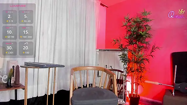 Snapshot of Alissemasiel chatting on 02/24/26, 06:50 Alissemasiel online show from 02/24/26, 06:50