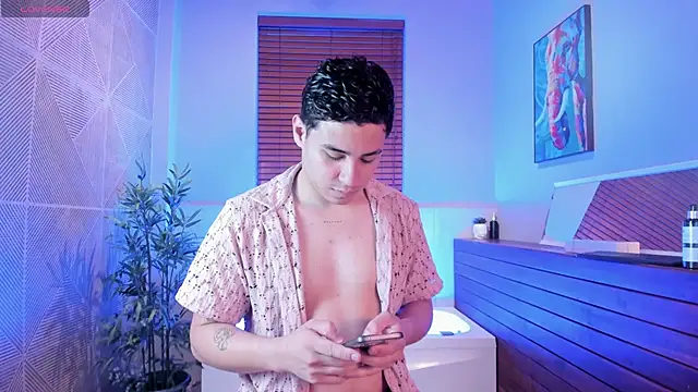 Gabriell ramirez online show from 10/27/25, 04:05