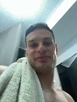 Snapshot of Fitmanx chatting on 02/27/25, 11:26 Fitmanx online show from 02/27/25, 11:26