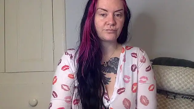 Snapshot of AureliaXOX chatting on 02/13/26, 10:33 AureliaXOX online show from 02/13/26, 10:33