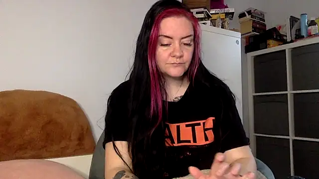 Snapshot of AureliaXOX chatting on 02/15/26, 11:30 AureliaXOX online show from 02/15/26, 11:30
