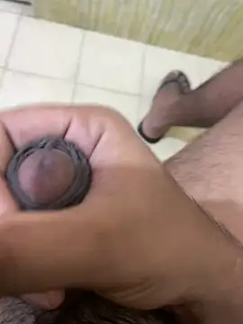 Snapshot of sixinchespaka chatting on 11/02/25, 02:25 sixinchespaka online show from 11/02/25, 02:25