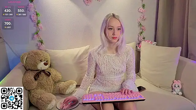 Anadeyaaa online show from 02/17/26, 10:16