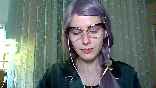 LuminousLady online show from 02/12/25, 08:18