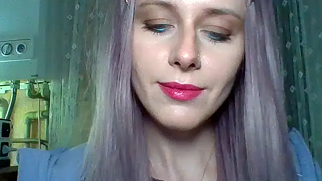 LuminousLady online show from 03/09/25, 09:36