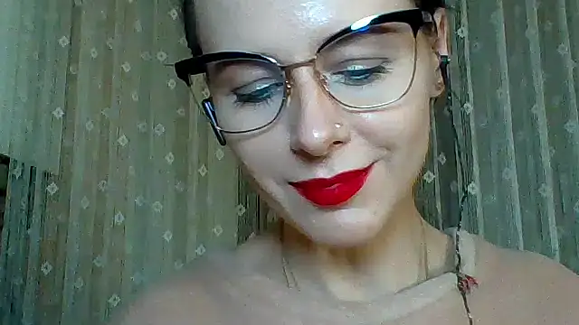 LuminousLady online show from 03/19/25, 09:37