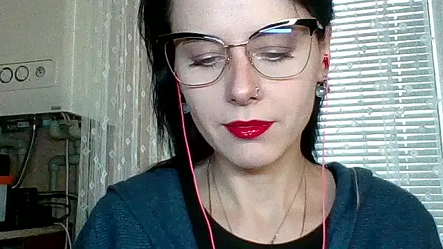 LuminousLady online show from 11/05/25, 10:48