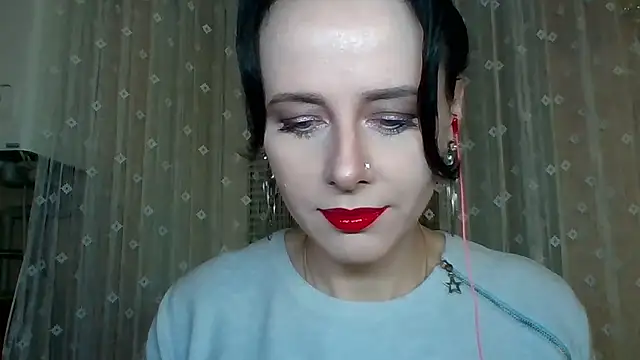 LuminousLady online show from 12/14/25, 06:12