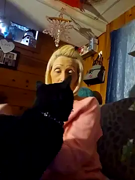 Snapshot of beautifulme23 chatting on 02/02/25, 08:08 beautifulme23 online show from 02/02/25, 08:08