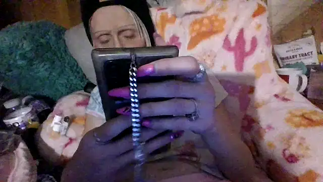 Snapshot of beautifulme23 chatting on 02/18/25, 04:58 beautifulme23 online show from 02/18/25, 04:58