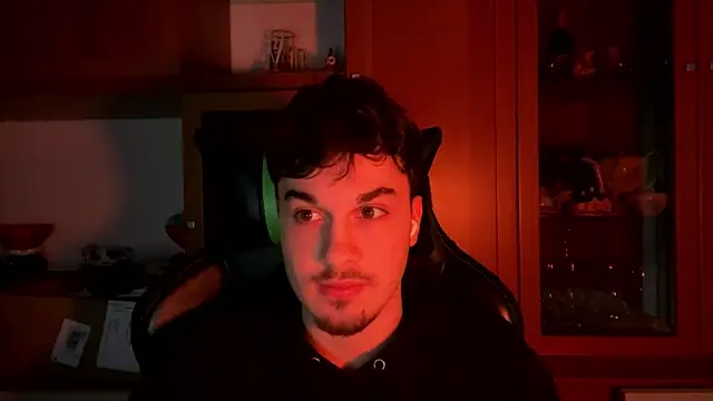 NaplesGuy04 online show from 02/14/25, 04:20