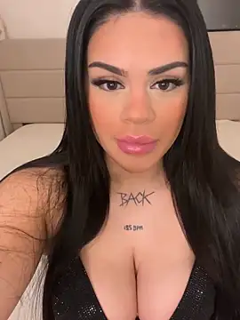 mrsbellanova online show from 02/03/25, 08:57