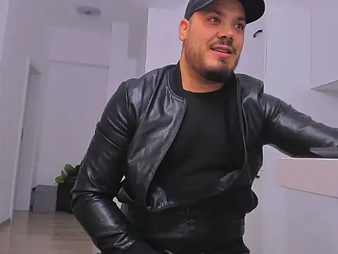 ZackMasterss online show from 11/13/25, 01:26