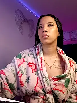 SallyWhitee online show from 01/07/26, 04:37