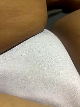 tunenarica22 online show from 11/26/25, 10:22