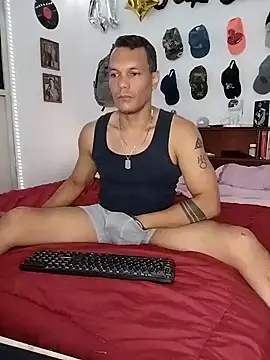 Snapshot of XhaseFoX chatting on 03/15/25, 03:07 XhaseFoX online show from 03/15/25, 03:07