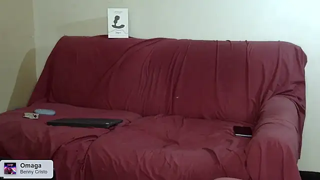 Snapshot of XhaseFoX chatting on 09/29/25, 02:06 XhaseFoX online show from 09/29/25, 02:06